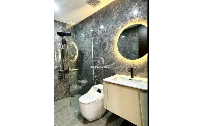 Bán chung cư Berriver Nguyễn Văn Cừ, 88m2, căn góc, 3 thoáng, full nội thất, 8,4 tỷ